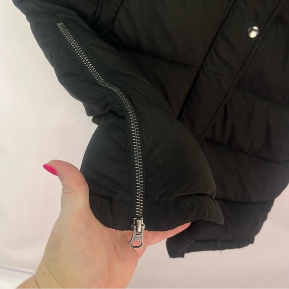 Nordstrom Zella Women’s Black Puffer Vest Hooded Sz XS - Picture 4 of 11